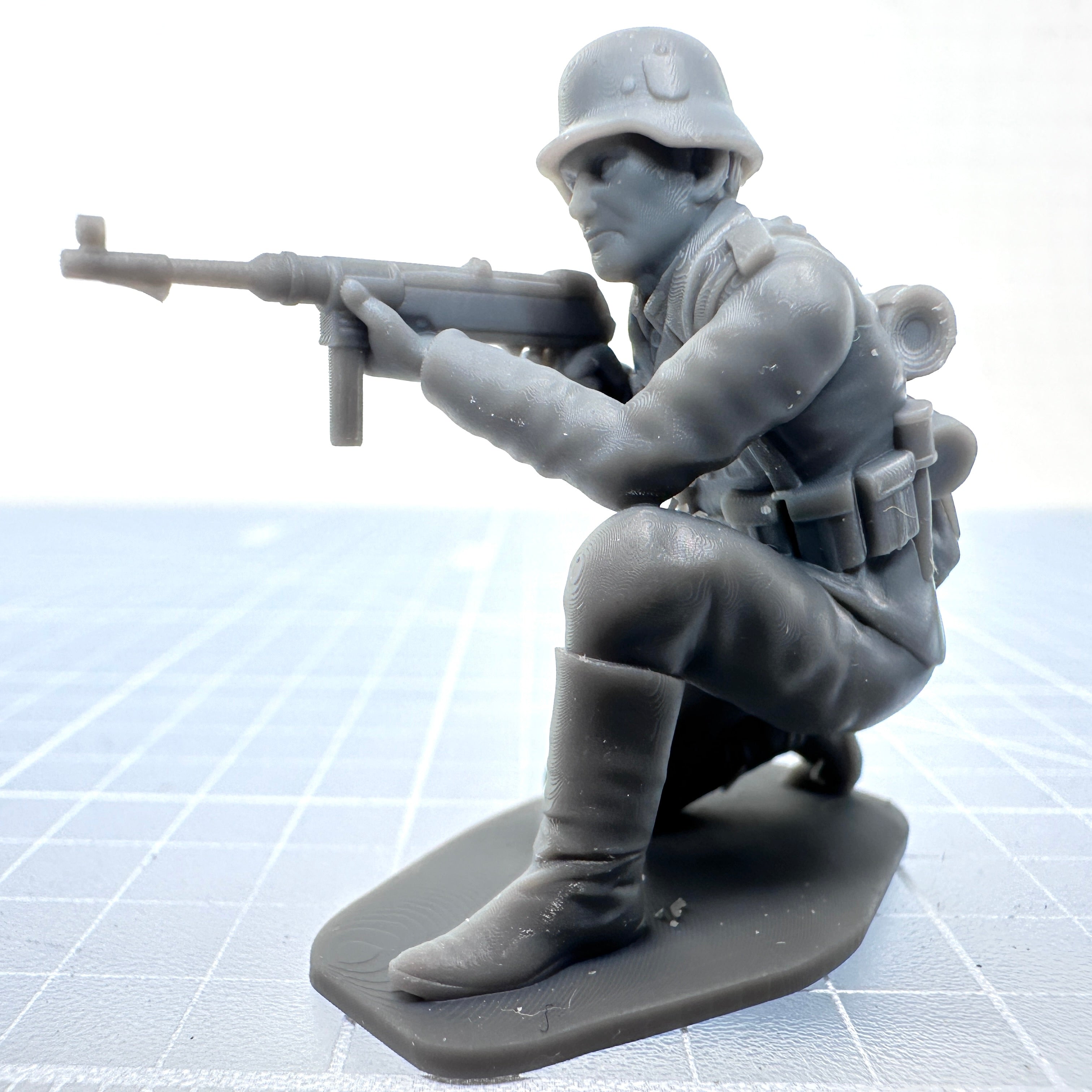 WW2 German Kneeling Shooting