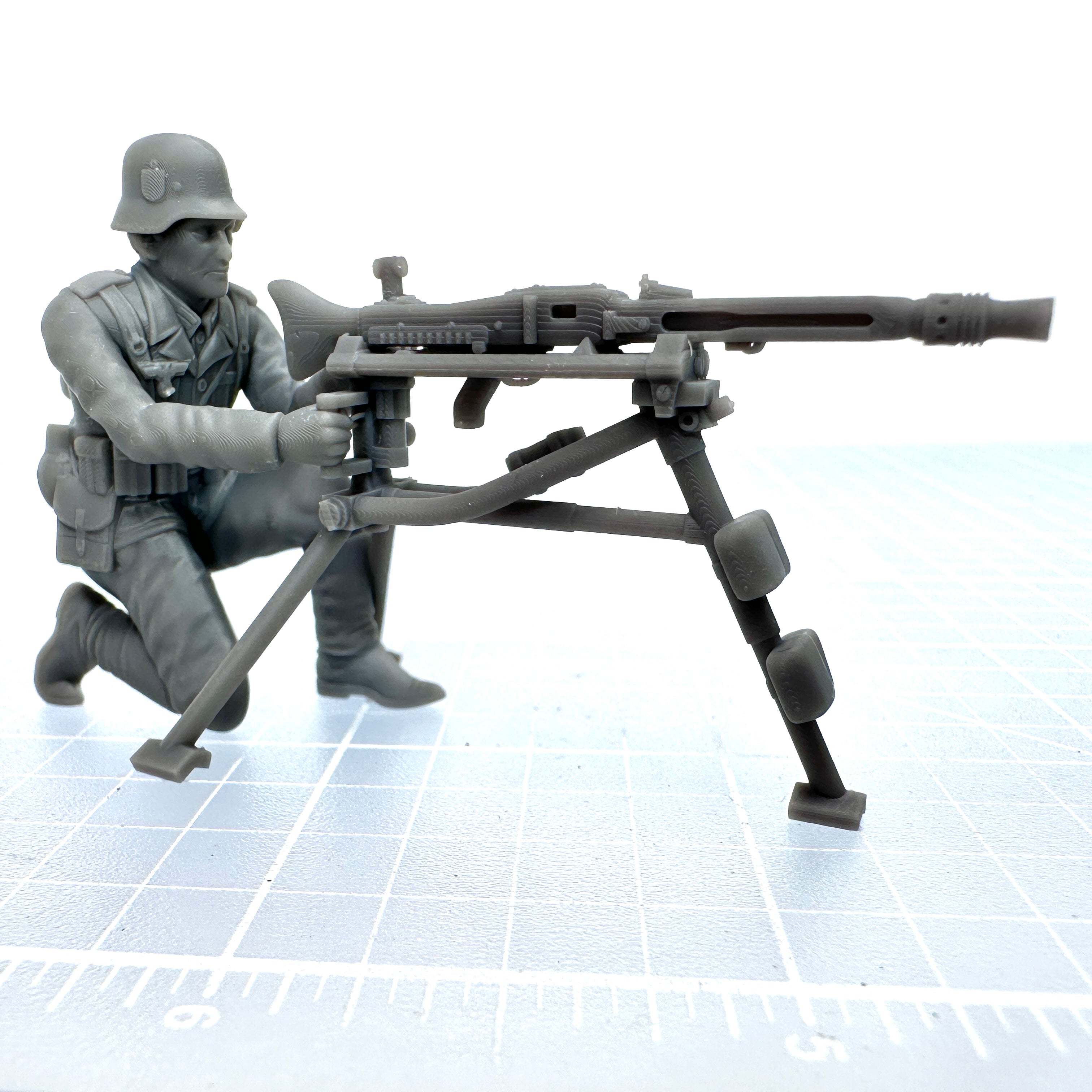 German Kneeling behind MG42
