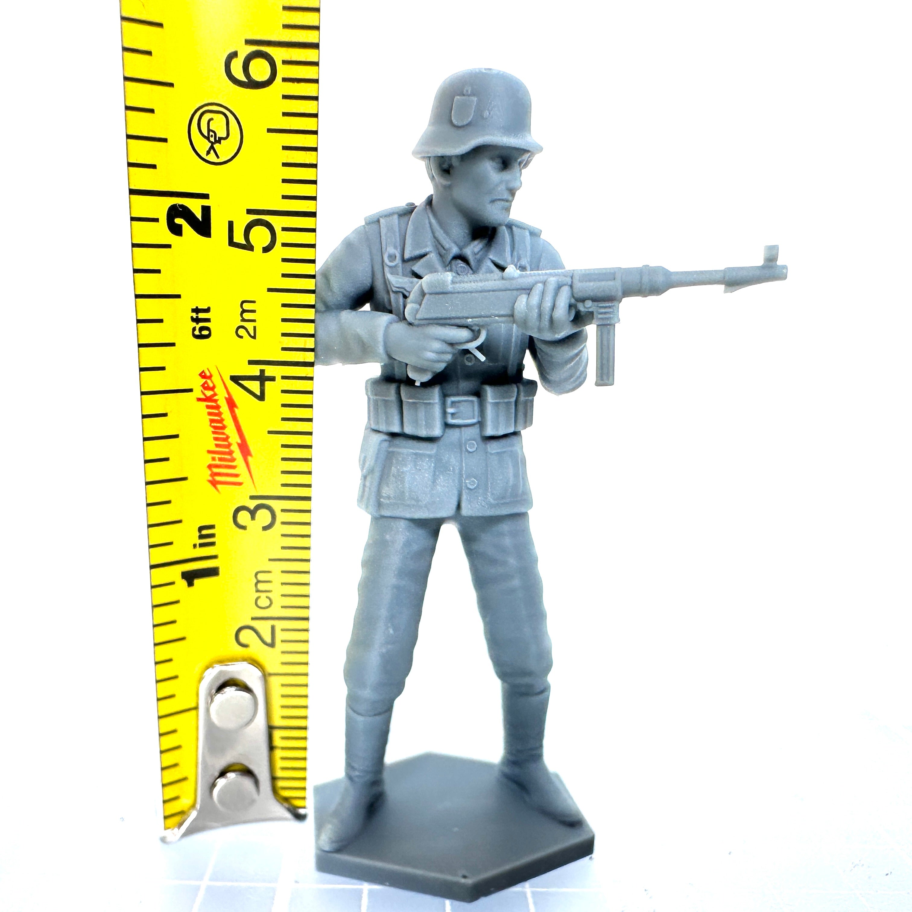 German Shooting Sub Machine Gun